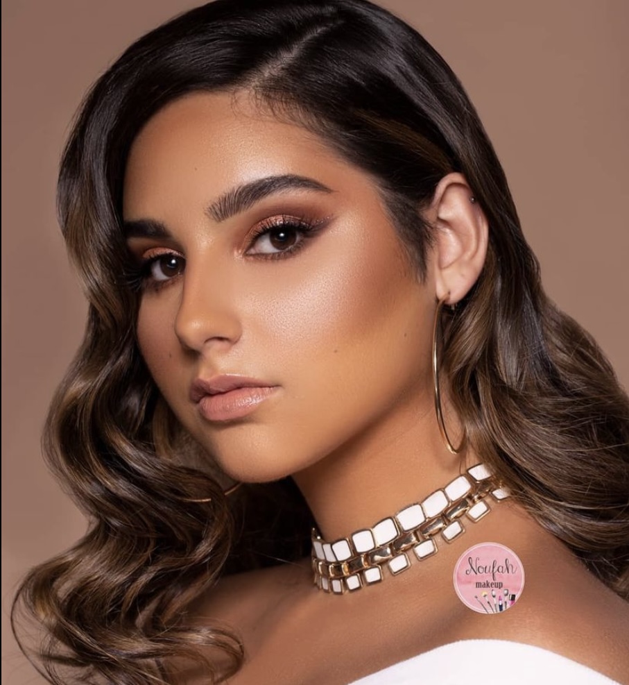 Airbrush Makeup Model Picture Services